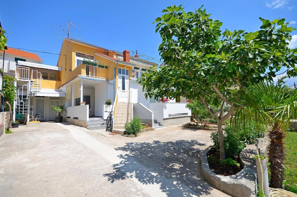 Apartment Ines