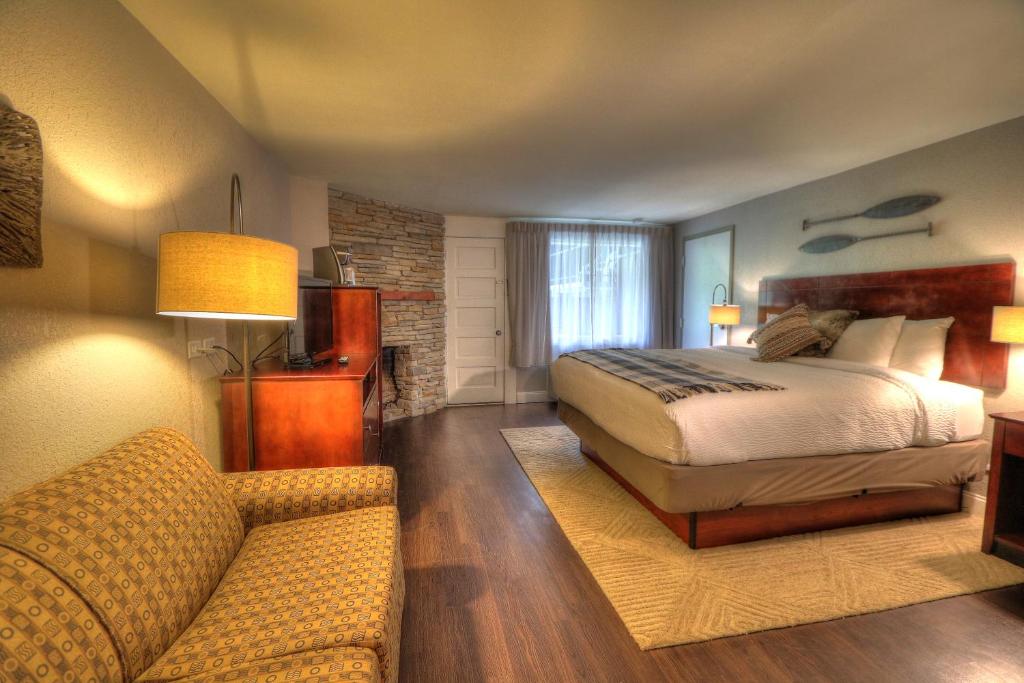 River Edge Inn - 