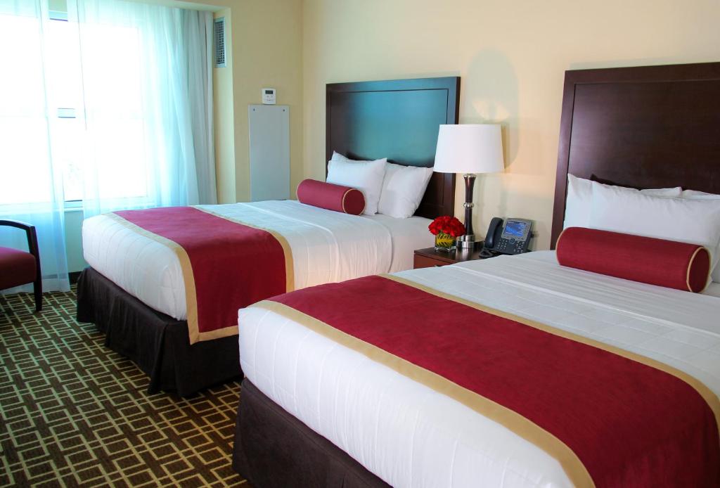 Postel nebo postele na pokoji v ubytování Miccosukee Casino & Resort