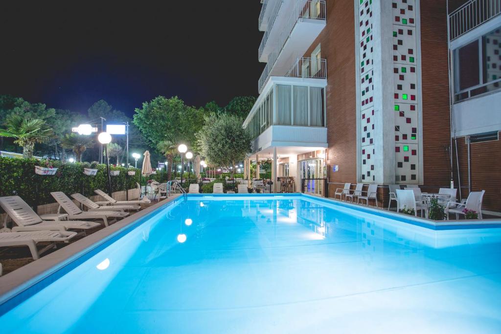 Bazén v ubytování Hotel Ridolfi nebo v jeho okolí