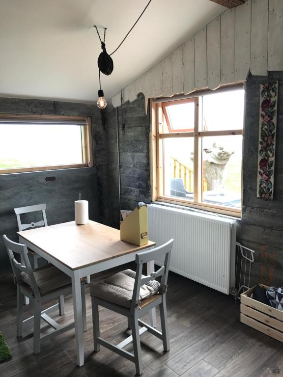 Fotografie z fotogalerie ubytování The Garage v destinaci Varmahlíð