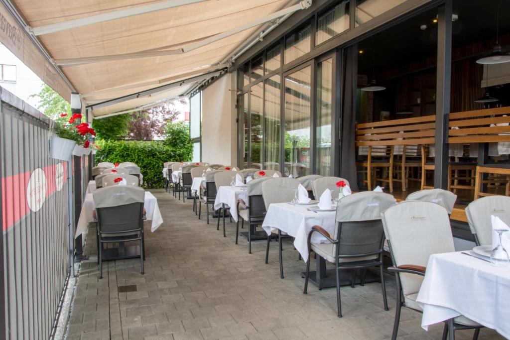Restaurace v ubytování Hotel Delminivm