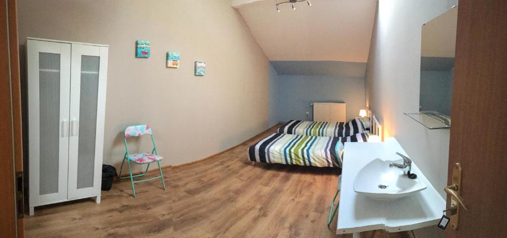 Postel nebo postele na pokoji v ubytování Smart Stay Hostel Gdynia