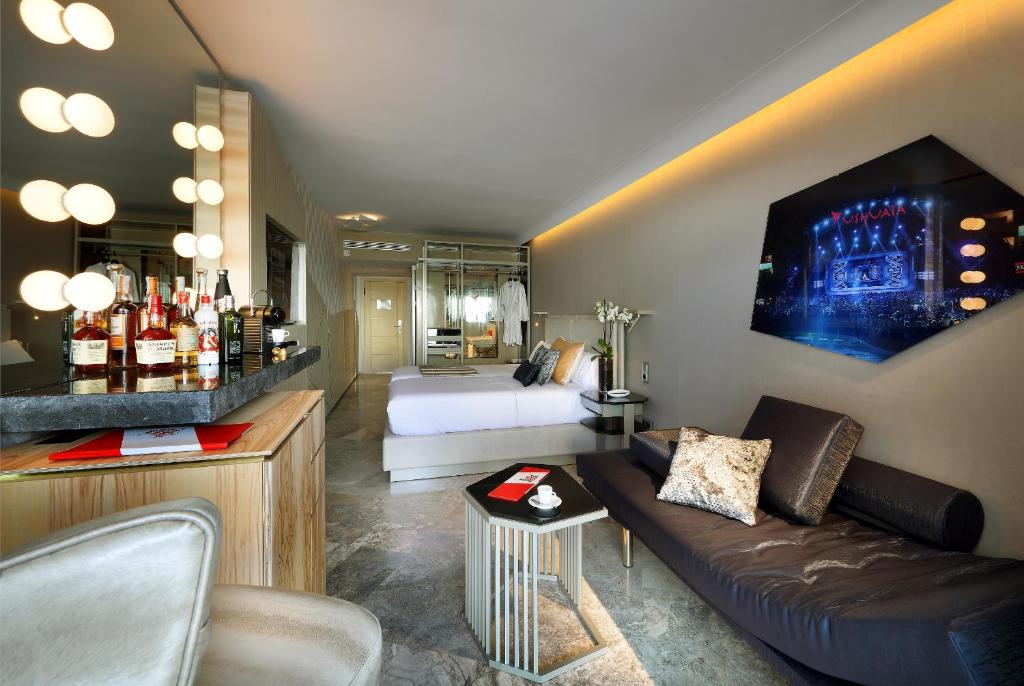 Ushuaia Ibiza Beach Hotel - Adults Only, Playa den Bossa ...