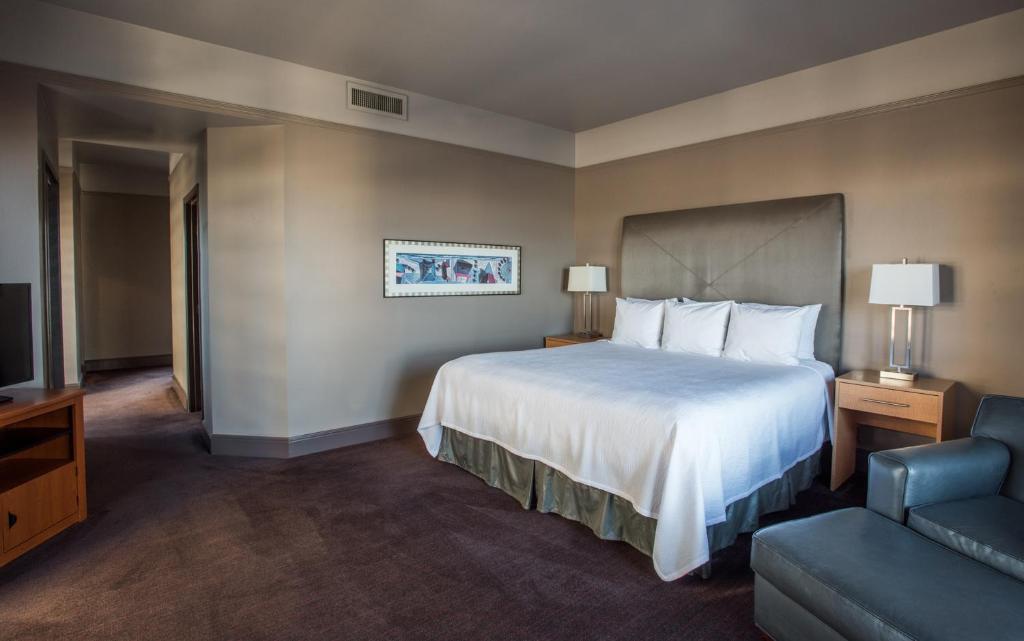 Magnolia Hotel Downtown Dallas - Chambre Triple
