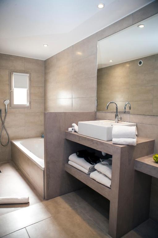 Koupelna v ubytování Hôtel Font Mourier
