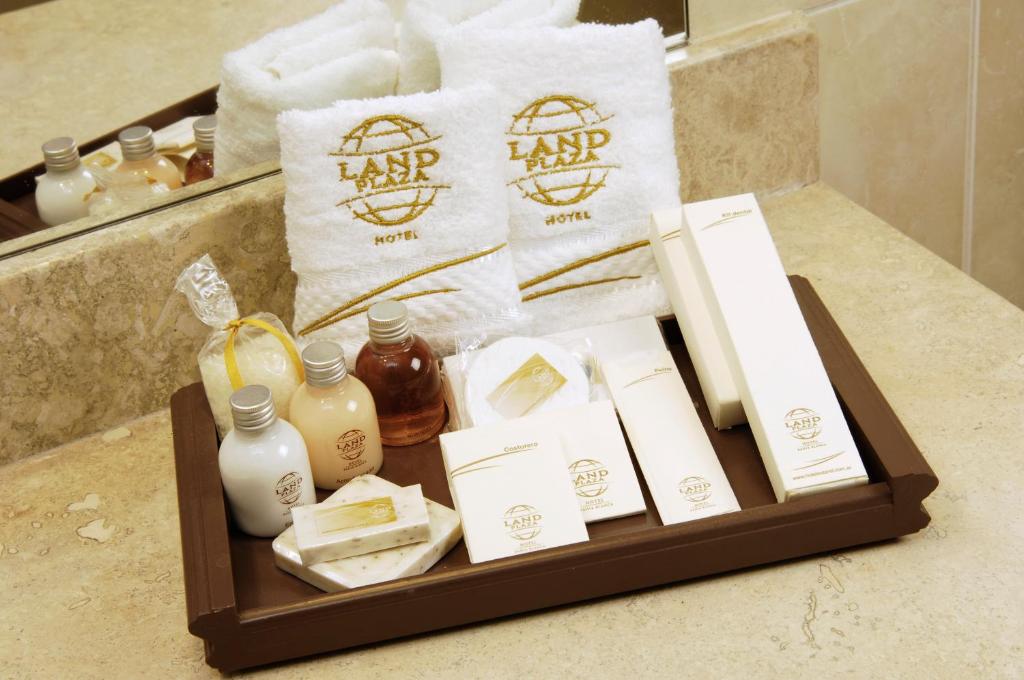 Land Plaza Hotel - King Suite Con Baño De Spa