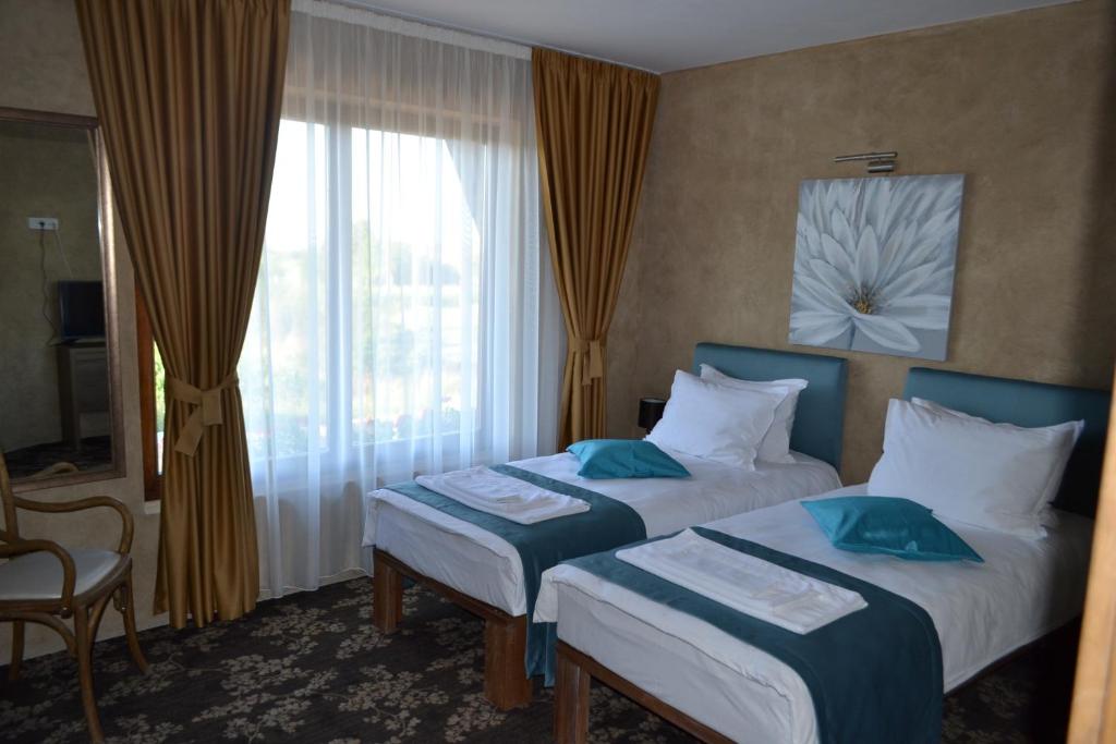 Garni Hotel Chicha - Winery ŠKRBIC - Resim 44