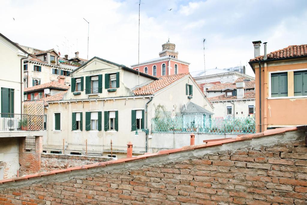 The building in which Az apartmant is located