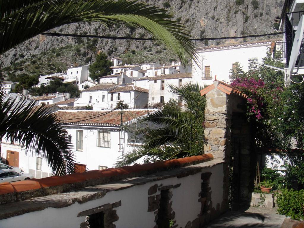 a view from the roof of a house at Apartamentos Buganvilla in Villaluenga del Rosario