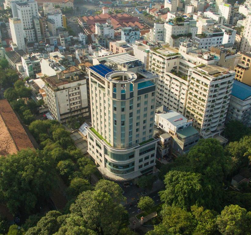 Tầm nhìn từ trên cao của Central Palace Hotel