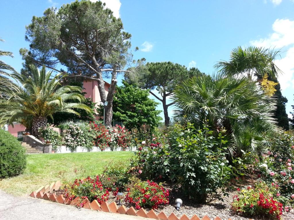 Zahrada ubytování Relais Pian Di Vico