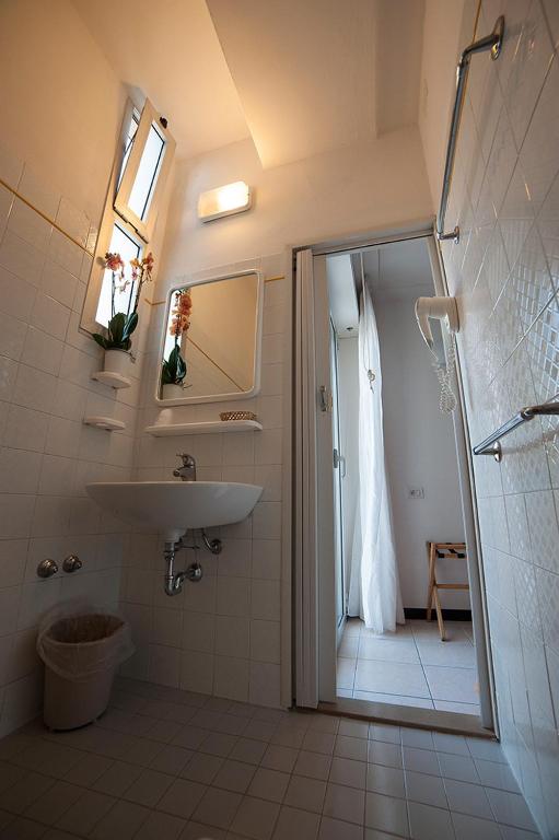 Koupelna v ubytování Hotel Madison