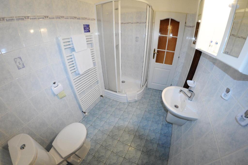 Koupelna v ubytování Hotel Růžek