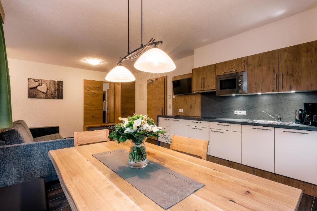 Kuchyňa alebo kuchynka v ubytovaní Appartements Alexander