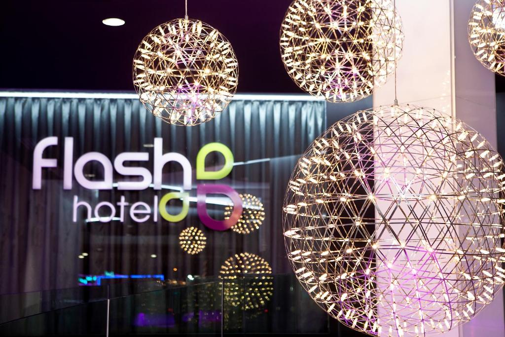 Certifikát, ocenenie alebo iný dokument vystavený v ubytovaní Flash Hotel Benidorm - Recommended Adults Only 4 Sup