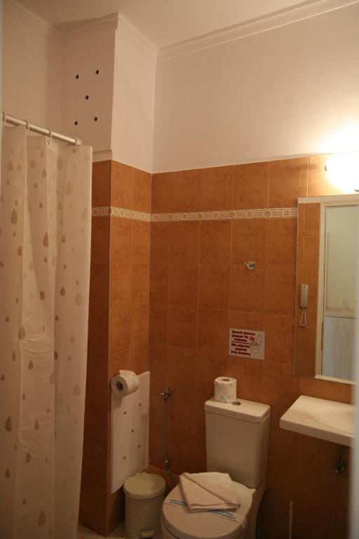 A bathroom at Saint George Palace