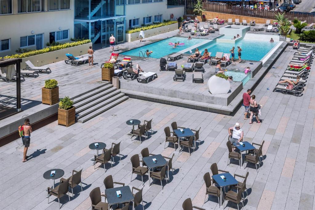 Bazén v ubytovaní 4R Salou Park Resort II alebo v jeho blízkosti