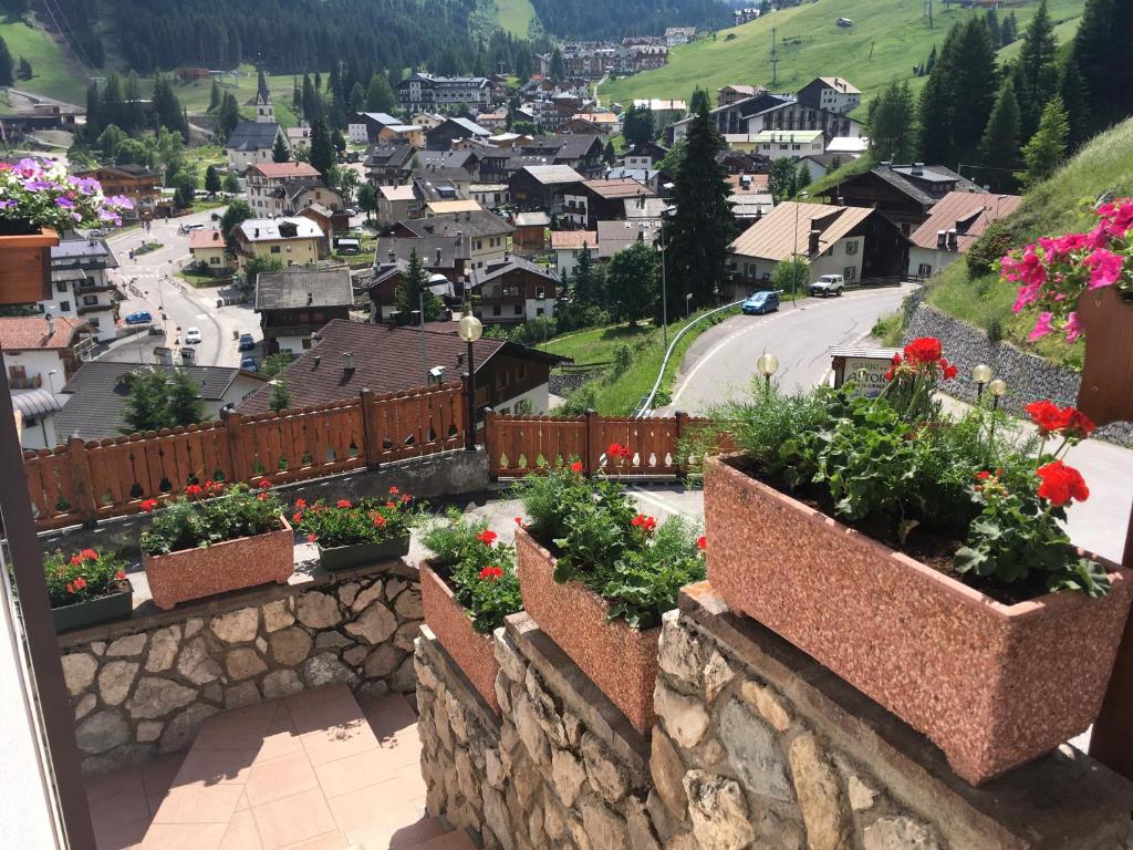Nespecifikovaný výhled na hory nebo výhled na hory při pohledu z hotelu