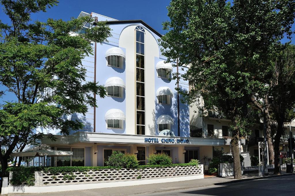 Budova, kde se hotel nachází