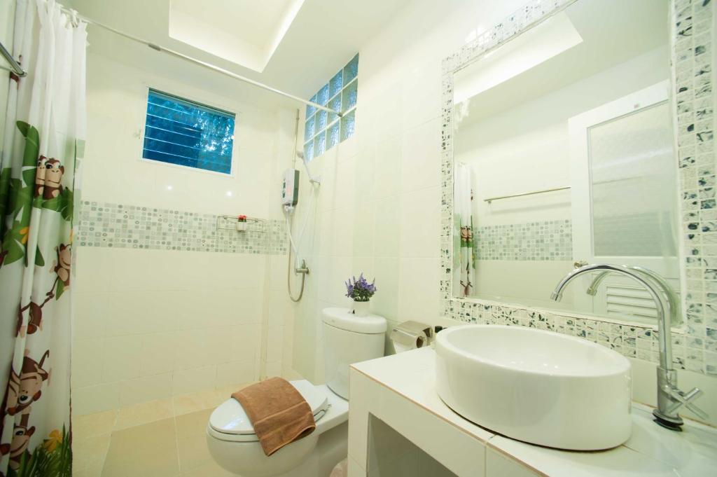 Koupelna v ubytování Baan Chokdee Pai Resort