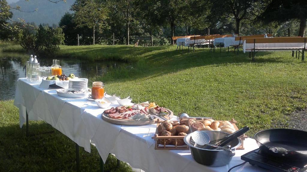 Mâncare la sau în apropiere de acest hotel