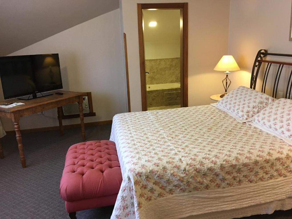  Farina Park Hotel
