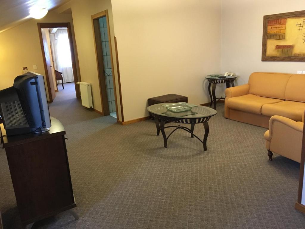  Farina Park Hotel