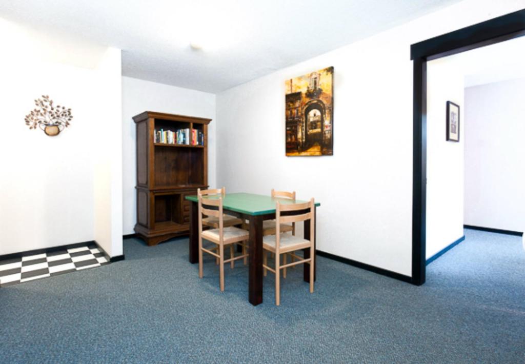 Knihovna v hotelu