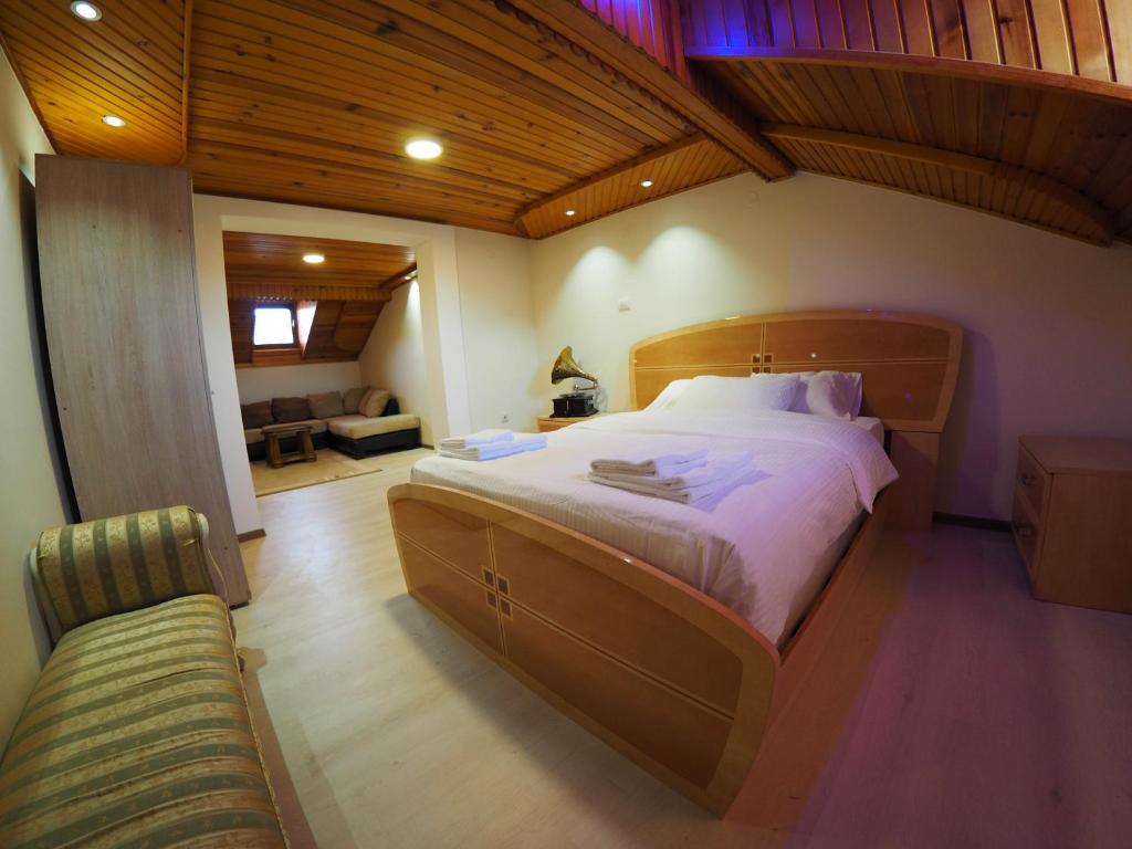 Postel nebo postele na pokoji v ubytování Guest house DON-lux