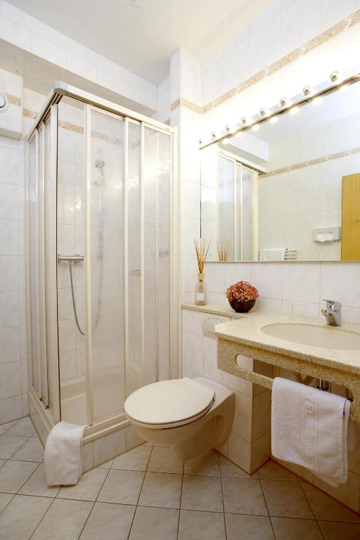 Hotel Grünwald - Resim 16