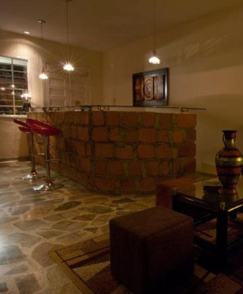 Posezení v ubytování 61Prado Hotel
