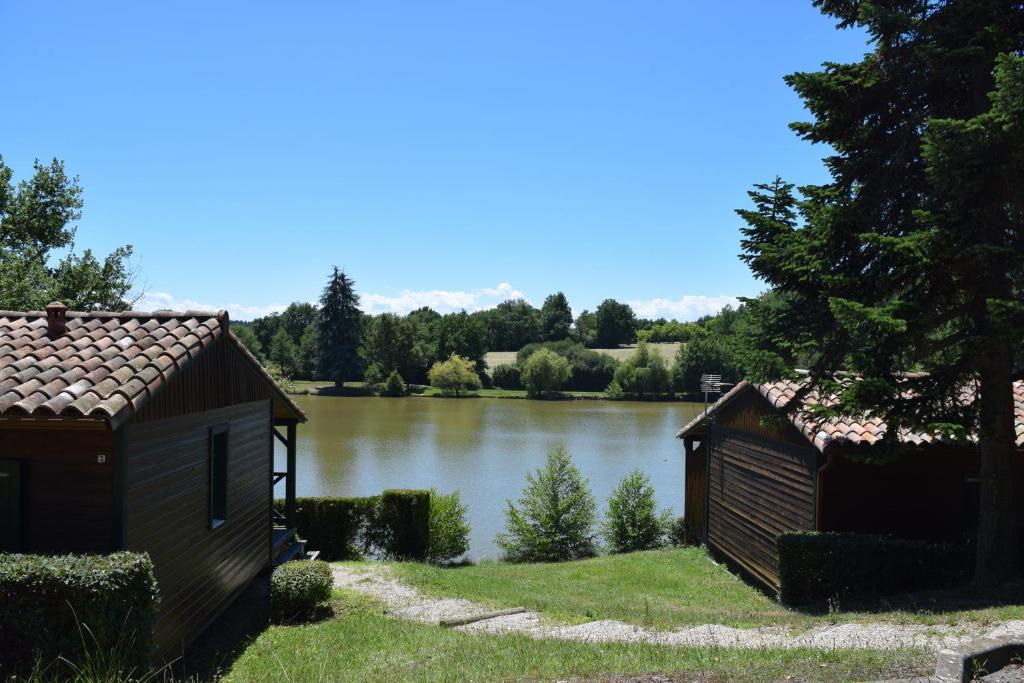 Camping - Village Vacances du Lac, Boulogne-sur-Gesse – Tarifs 2024
