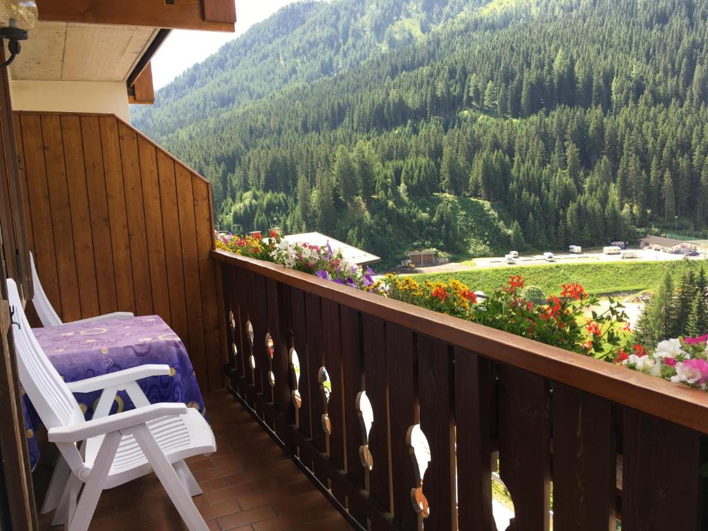 Nespecifikovaný výhled na hory nebo výhled na hory při pohledu z hotelu