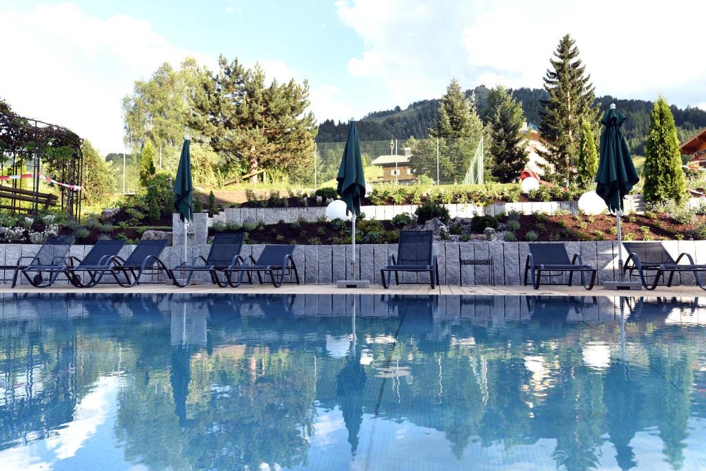 Bazén v ubytování Hotel Kitzspitz nebo v jeho okolí