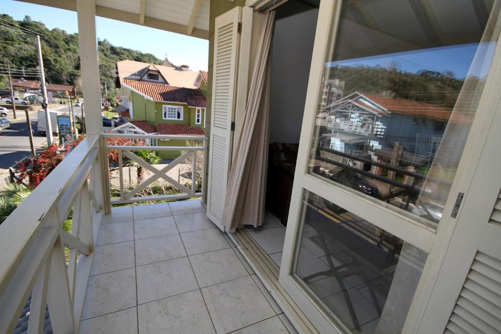  Apartamento Pousada Gramado 01