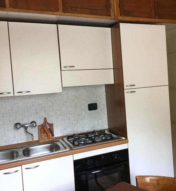 A kitchen or kitchenette at Da Duccio e Maria