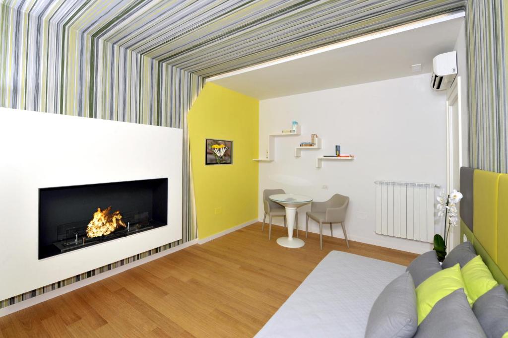 TV a/nebo společenská místnost v ubytování A Suites