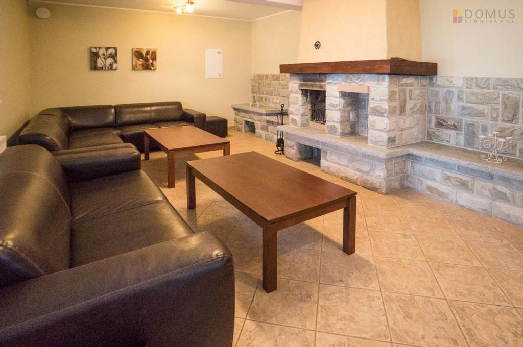 Posezení v ubytování Nuustaku Villa