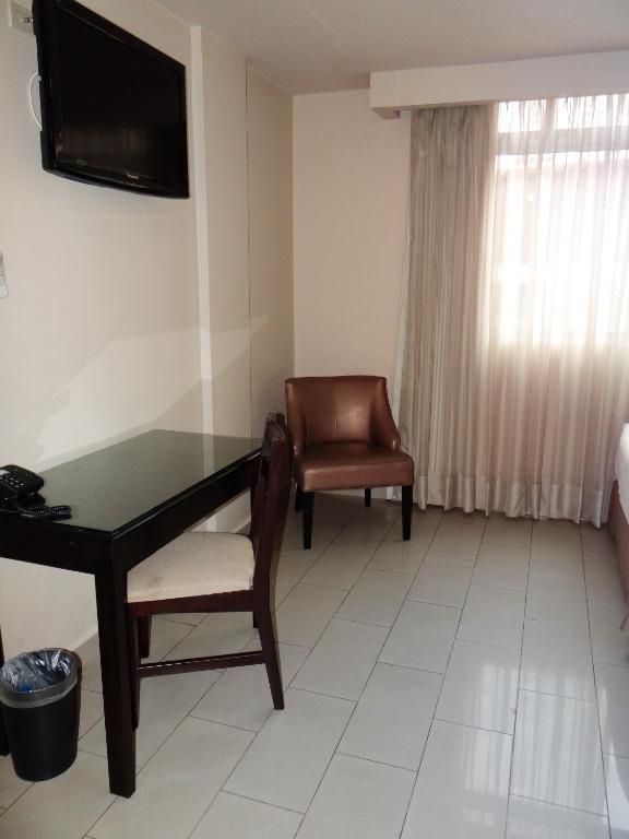 TV a/nebo společenská místnost v ubytování Metro Hotel Panama