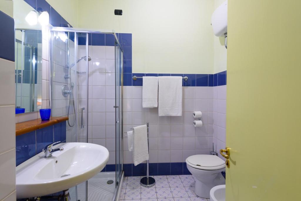 Koupelna v ubytování Hotel Mergellina