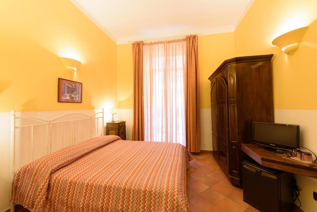 Hotel Mergellina - Resim 17