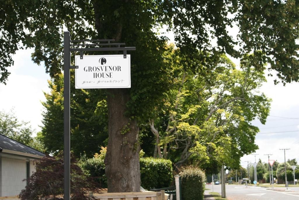 Grosvenor House B&B - Resim 12