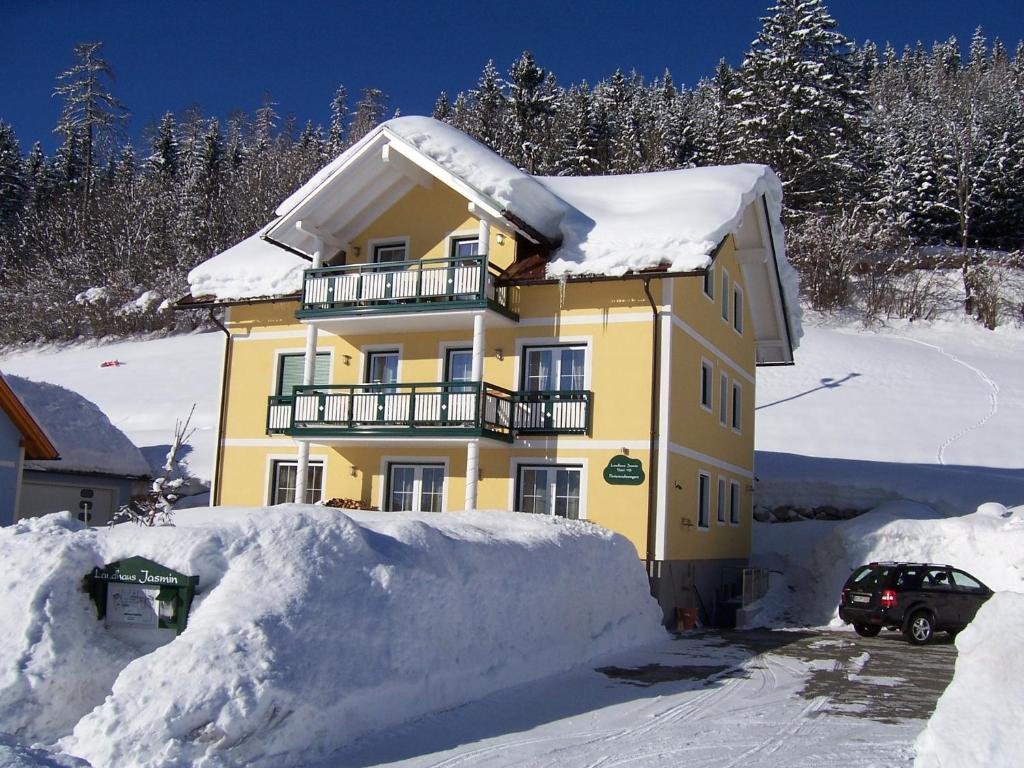 Landhaus Jasmin - Apartment Untergeschoß v zime