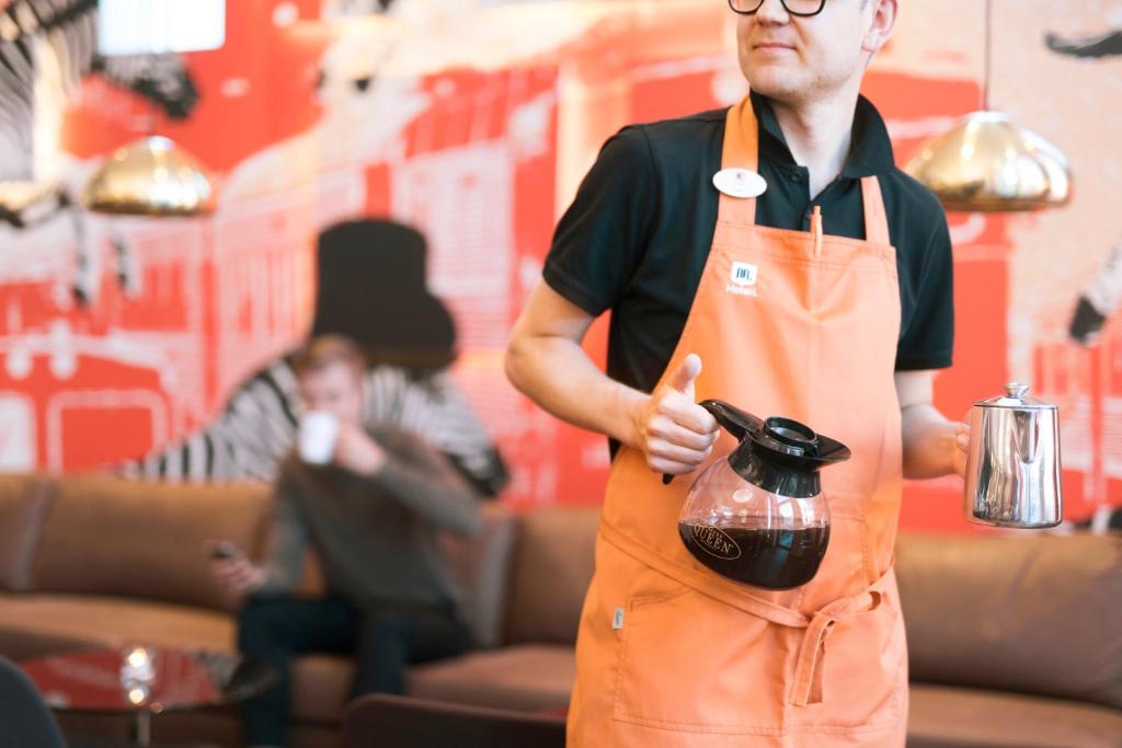 Motel L Stockholm Älvsjö - Resim 17