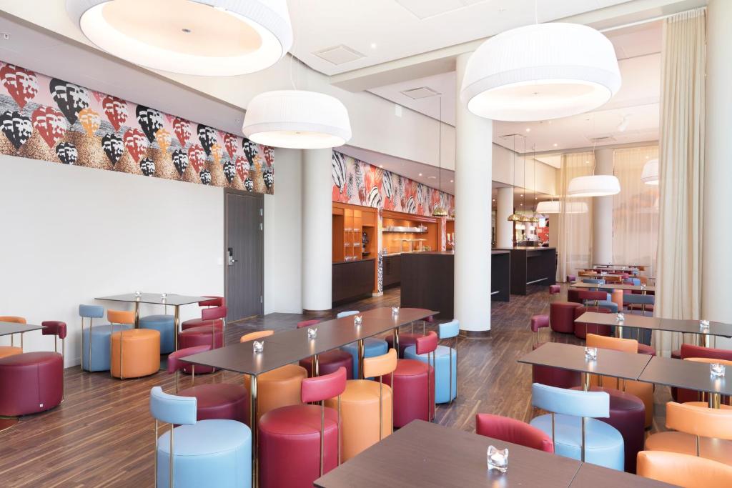 Motel L Stockholm Älvsjö - Resim 4