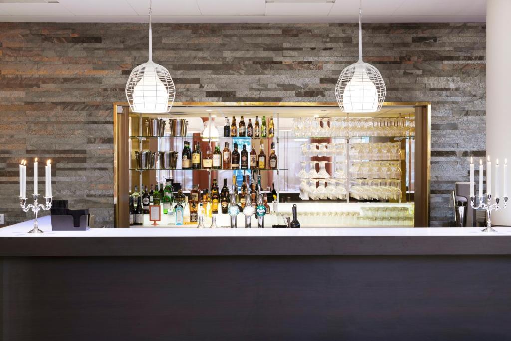 Lounge nebo bar v ubytování Motel L Stockholm Älvsjö