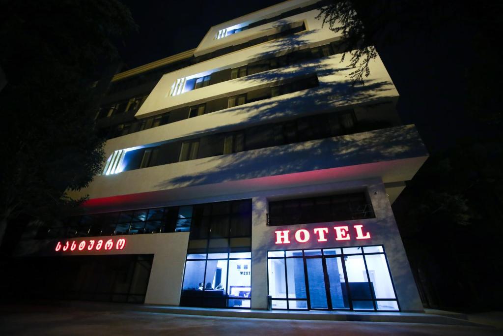 Hoone, kus hotell asub