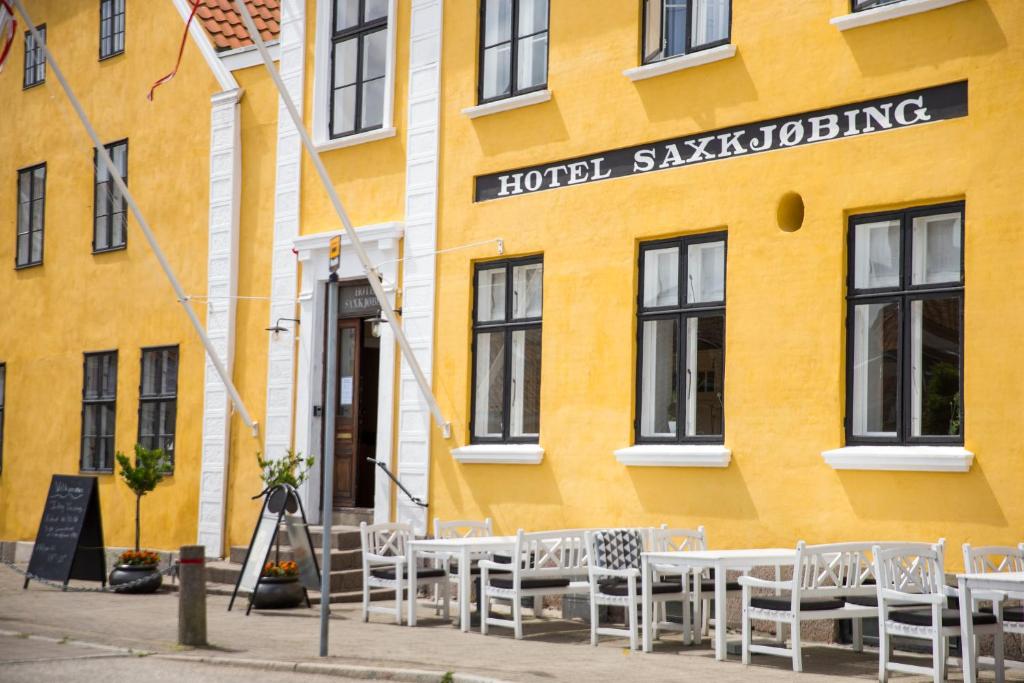 Budova, kde se hotel nachází