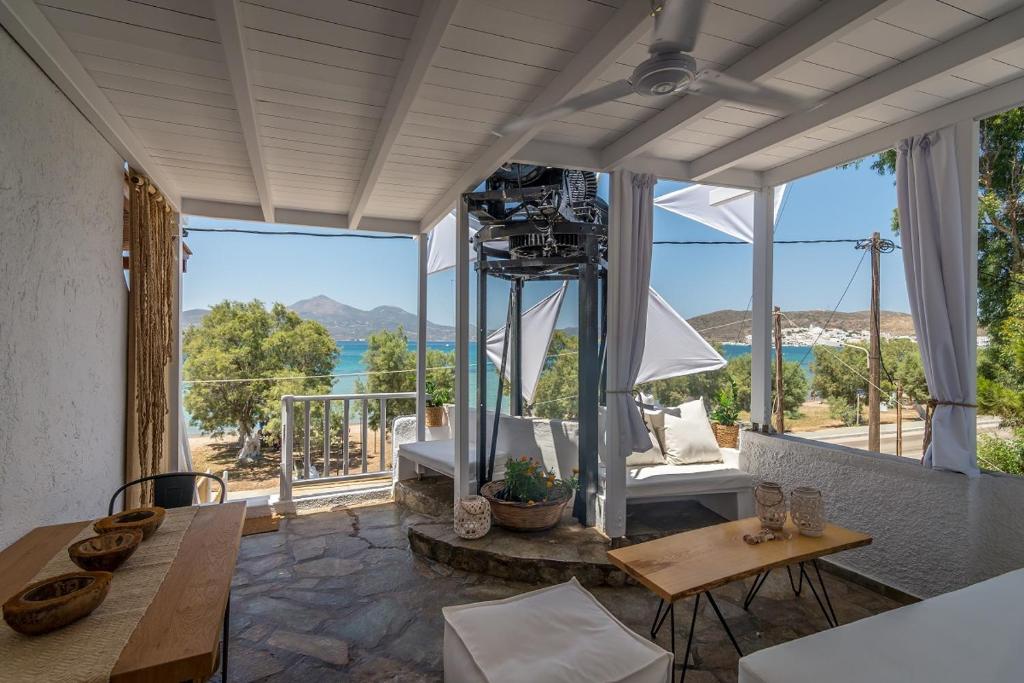 Papikinou Bay Suites - 